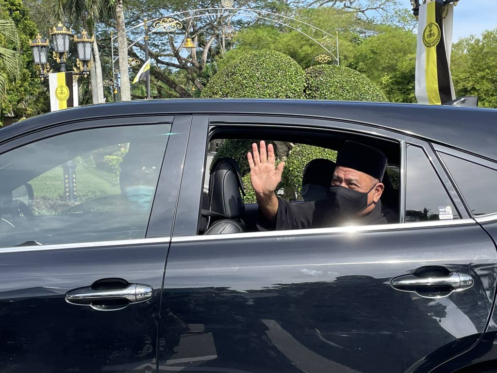 Saarani angkat sumpah sebagai Menteri Besar Perak