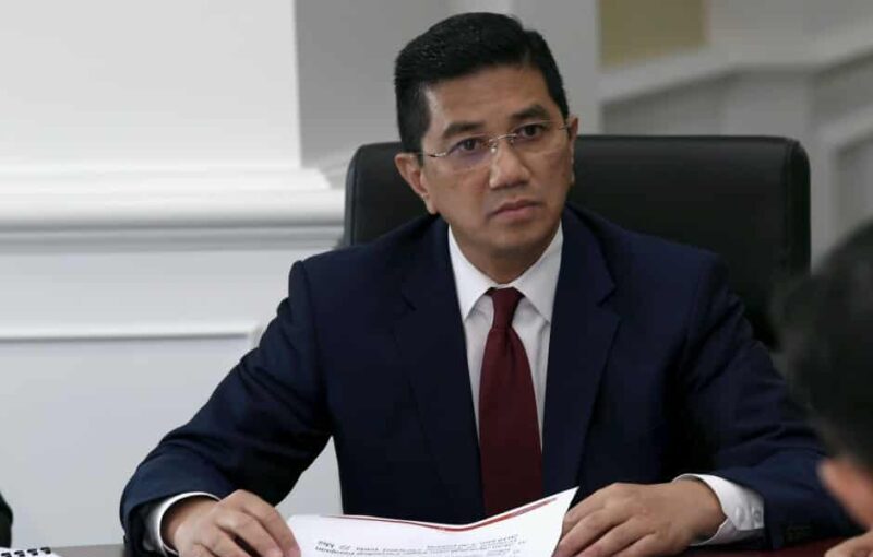 Ketelusan MITI dipersoal apabila benarkan 95,142 syarikat beroperasi semasa tempoh ‘total lockdown’ Ketelusan MITI dipersoal apabila benarkan 95,142 syarikat beroperasi semasa tempoh ‘total lockdown’