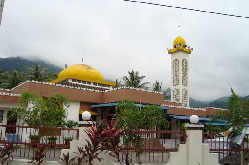Tok siak diikat, empat tabung masjid dilarikan lelaki bertopeng
