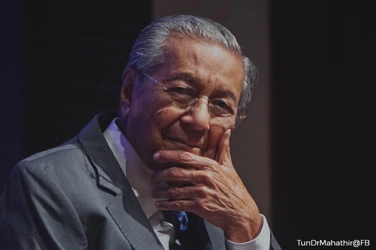 Chopstick: Tun Mahathir silap tetapi tidak salah…