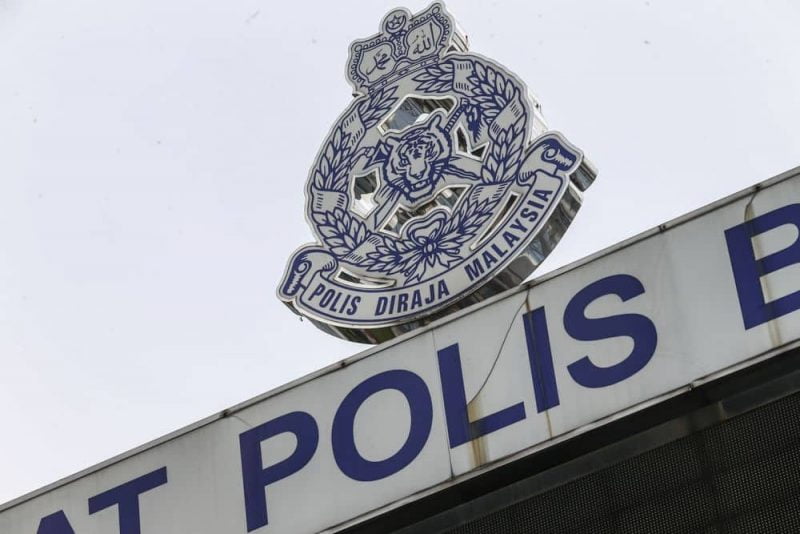 ‘Scammer’ menyamar polis, kantoi dengan pegawai polis sebenar ‘Scammer’ menyamar polis, kantoi dengan pegawai polis sebenar