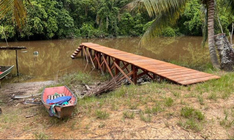 Kos pembinaan jambatan kayu bernilai RM50,000 dipersoal ramai