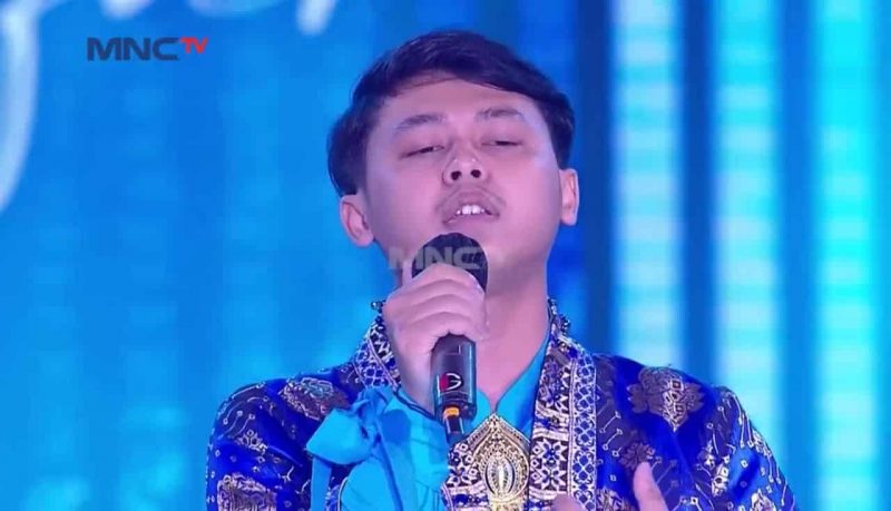 Penyanyi Indonesia dikecam nyanyi lagu Tiara tak sedap masa ‘live’