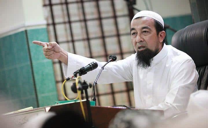 “Haram sembahyangkan jenazah individu yang hina Islam” – Ustaz Azhar Idrus “Haram sembahyangkan jenazah individu yang hina Islam” – Ustaz Azhar Idrus