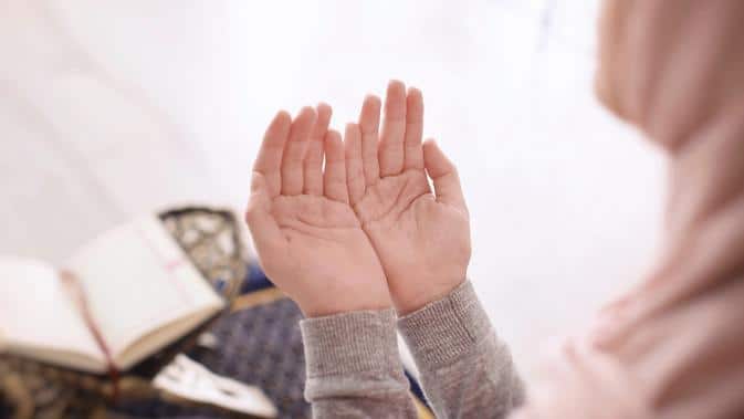 Wanita ini kongsi amalan doa yang mujarab untuk tahan kentut Wanita ini kongsi amalan doa yang mujarab untuk tahan kentut