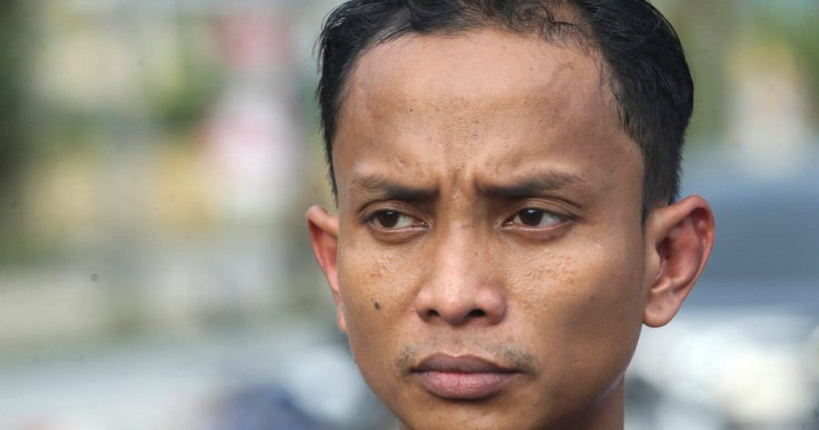 “Jangan buat main duit sedekah orang yang dah meninggal” – Bapa baby Syifa didakwa ‘sebat’ wang sumbangan orang ramai “Jangan buat main duit sedekah orang yang dah meninggal” – Bapa baby Syifa didakwa ‘sebat’ wang sumbangan orang ramai