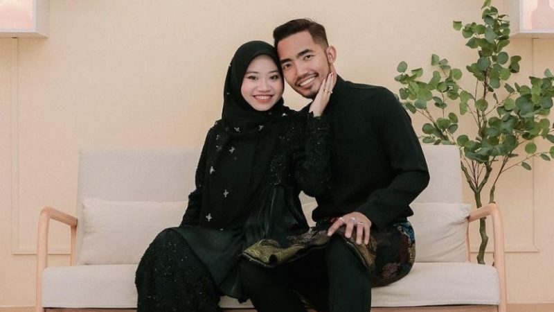 “Terlihat ceria, padahal hampir gila” – Luahan perasaan isteri pertama Abang Tesla cetus tanda tanya “Terlihat ceria, padahal hampir gila” – Luahan perasaan isteri pertama Abang Tesla cetus tanda tanya