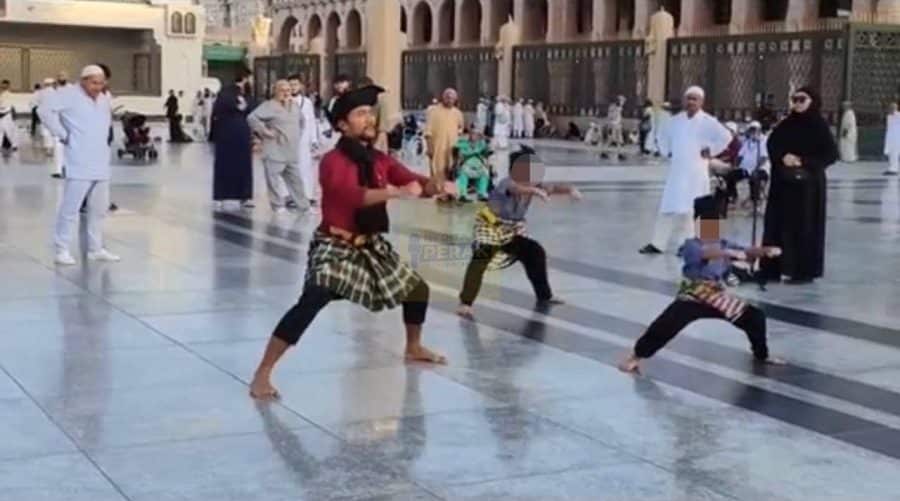 “Jaga la adab”, Tular video lelaki & 2 kanak-kanak buat aksi silat di Masjid Nabawi