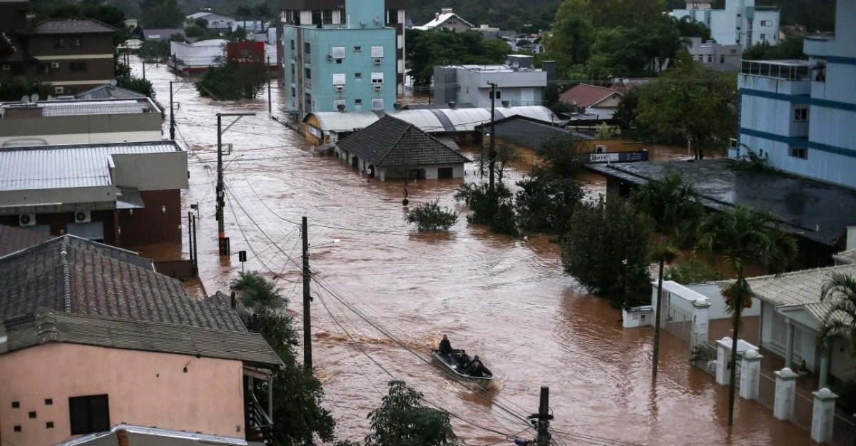 Hujan lebat dan banjir di Brazil ragut 57 nyawa, ratusan hilang