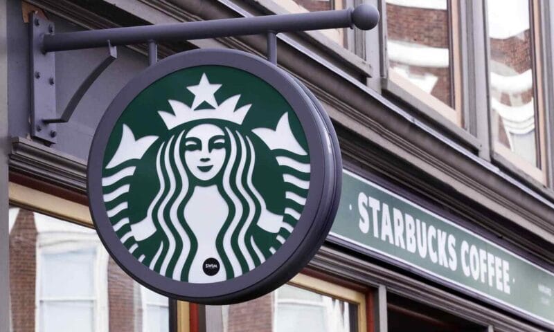 Jualan global Starbucks merosot suku ketiga berturut-turut