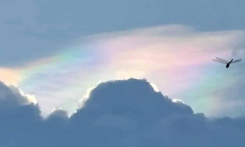 Langit bertukar warna-warni, ini sebenarnya yang berlaku