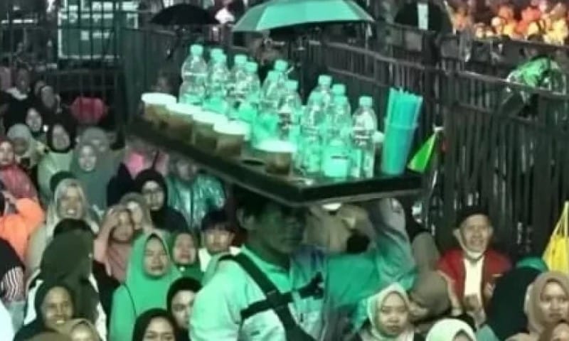 Penjual teh, jutawan tiada beza kecuali takwa kepada ALLAH – Bekas Menteri Agama