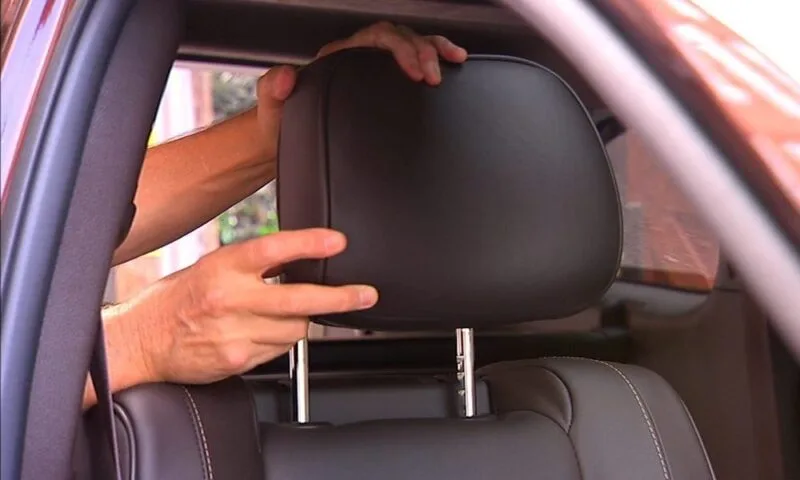 Bukan tempat rehat kepala, rupanya ini fungsi sebenar ‘headrest’