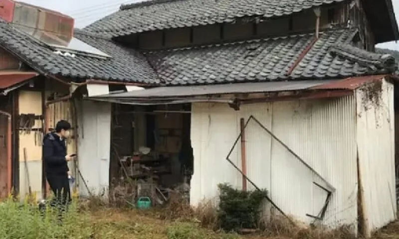 Lelaki jadi jutawan dengan beli 200 rumah buruk Lelaki jadi jutawan dengan beli 200 rumah buruk