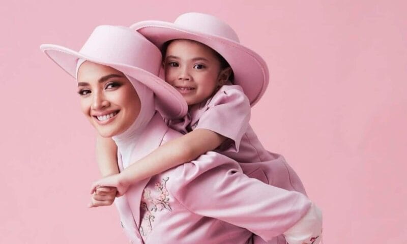 “Hati mommy tidak lagi hancur berkecai..” – Fazura