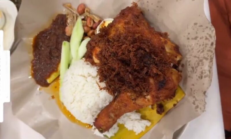 Lelaki sanggup terbang dari Singapura ke KL demi nasi lemak