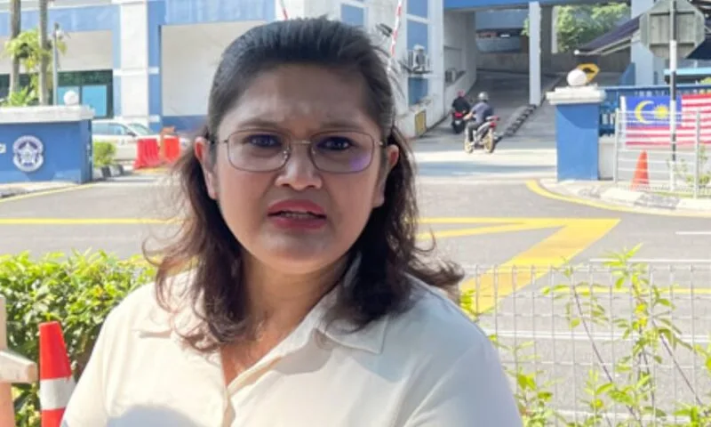 “Saya salah dengar, tapi ramai juga yang salah dengar” – Isu lagu Negaraku, Ratu Naga mohon maaf “Saya salah dengar, tapi ramai juga yang salah dengar” – Isu lagu Negaraku, Ratu Naga mohon maaf