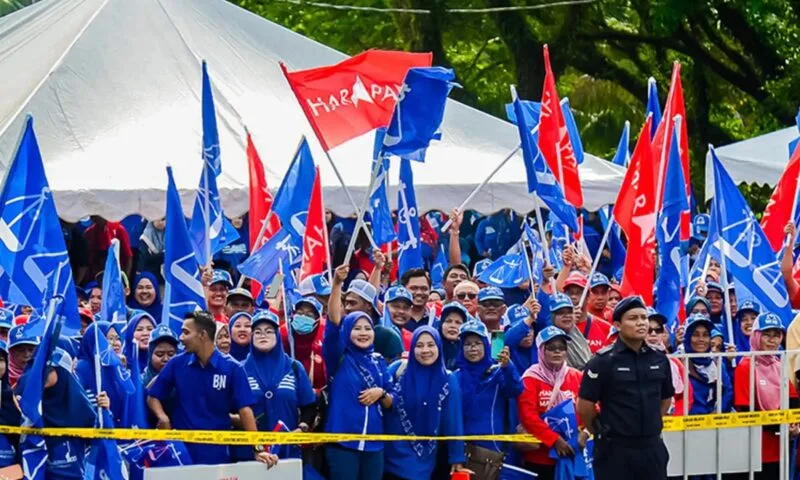 Pengundi semakin bijak menilai, tidak mahu bazir undi Pengundi semakin bijak menilai, tidak mahu bazir undi