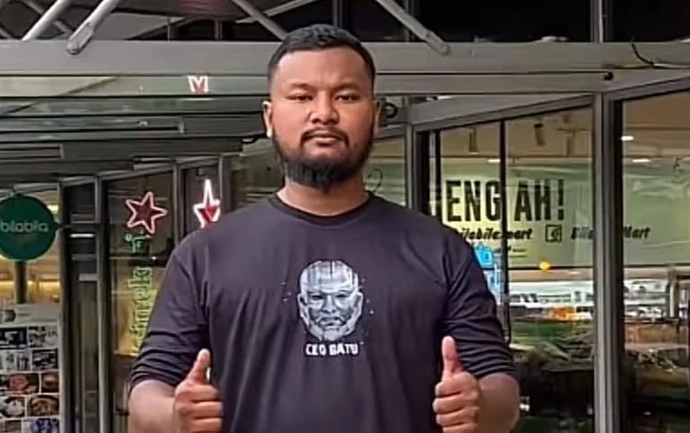 “Boyfriend minta gambar, jangan bagi” – Video pesanan CEO Batu tular semula “Boyfriend minta gambar, jangan bagi” – Video pesanan CEO Batu tular semula