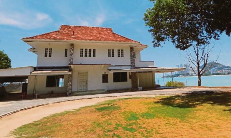 Vila bersejarah Pulau Pinang dirobohkan untuk bina kondominium mewah