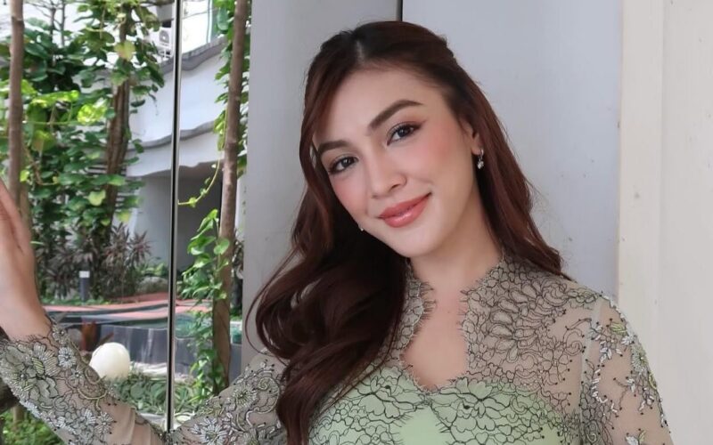 Cantik & jaga solat, individu dedah sisi Eyka Farhana Cantik & jaga solat, individu dedah sisi Eyka Farhana