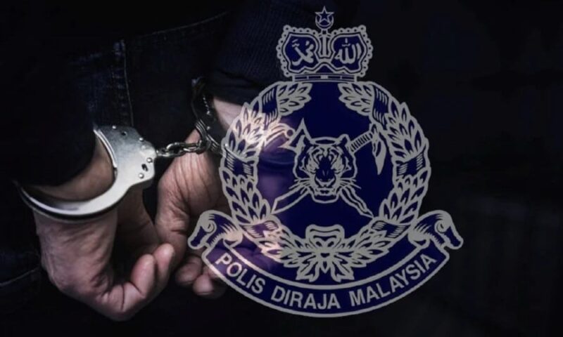 Peniaga kosmetik ditahan, aset hampir RM1 juta disyaki hasil edar dadah disita Peniaga kosmetik ditahan, aset hampir RM1 juta disyaki hasil edar dadah disita