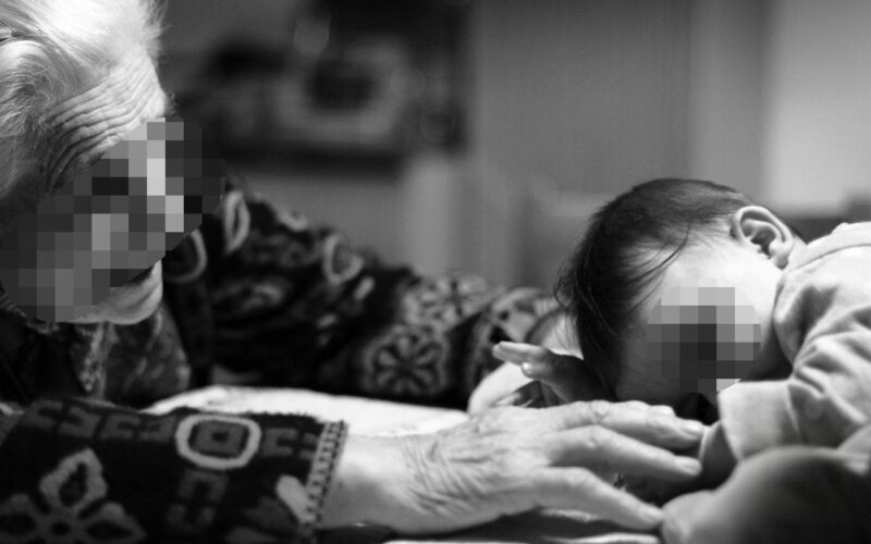 Hanya diberi RM400 sebulan, atuk mengadu di media sosial kena jaga 4 cucu Hanya diberi RM400 sebulan, atuk mengadu di media sosial kena jaga 4 cucu