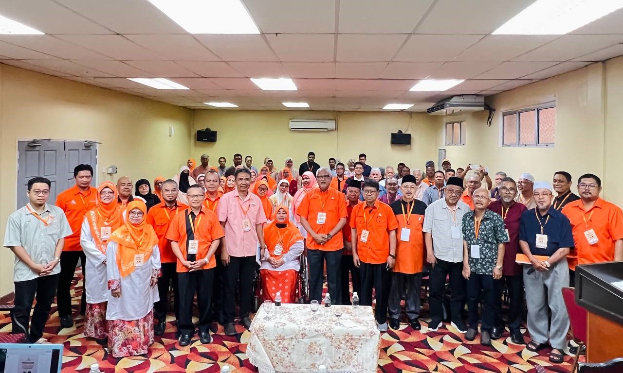 Mesyuarat Tahunan AMANAH Tambun berlangsung meriah, Mahfuz Omar sempurnakan perasmian Mesyuarat Tahunan AMANAH Tambun berlangsung meriah, Mahfuz Omar sempurnakan perasmian