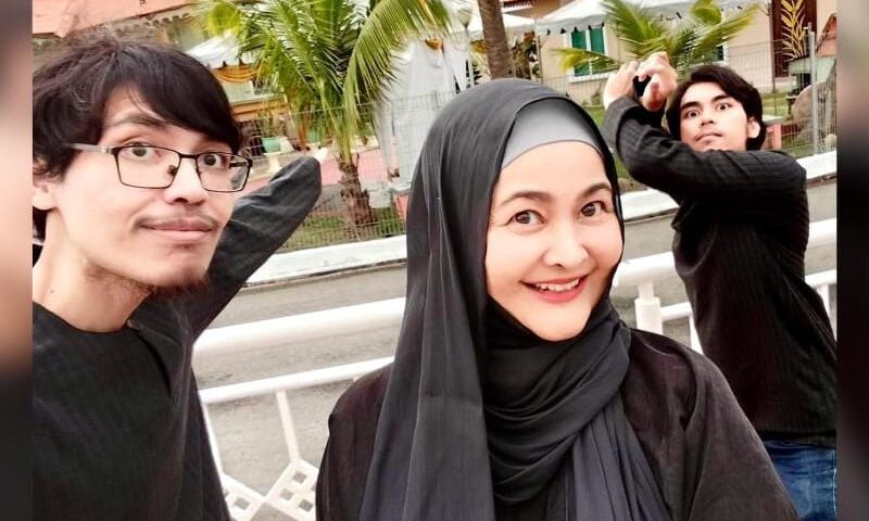 Raja Ema dan anak-anak seikhlas hati maafkan arwah Sheqal Raja Ema dan anak-anak seikhlas hati maafkan arwah Sheqal